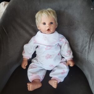 Vintage Lee Middleton Original Doll by Reva Treasured Child P. Bear Blonde Blue